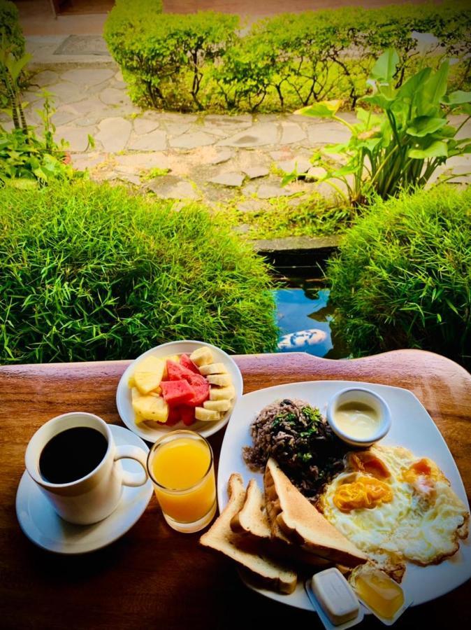 Hotel Quetzal Inn Monteverde Eksteriør billede